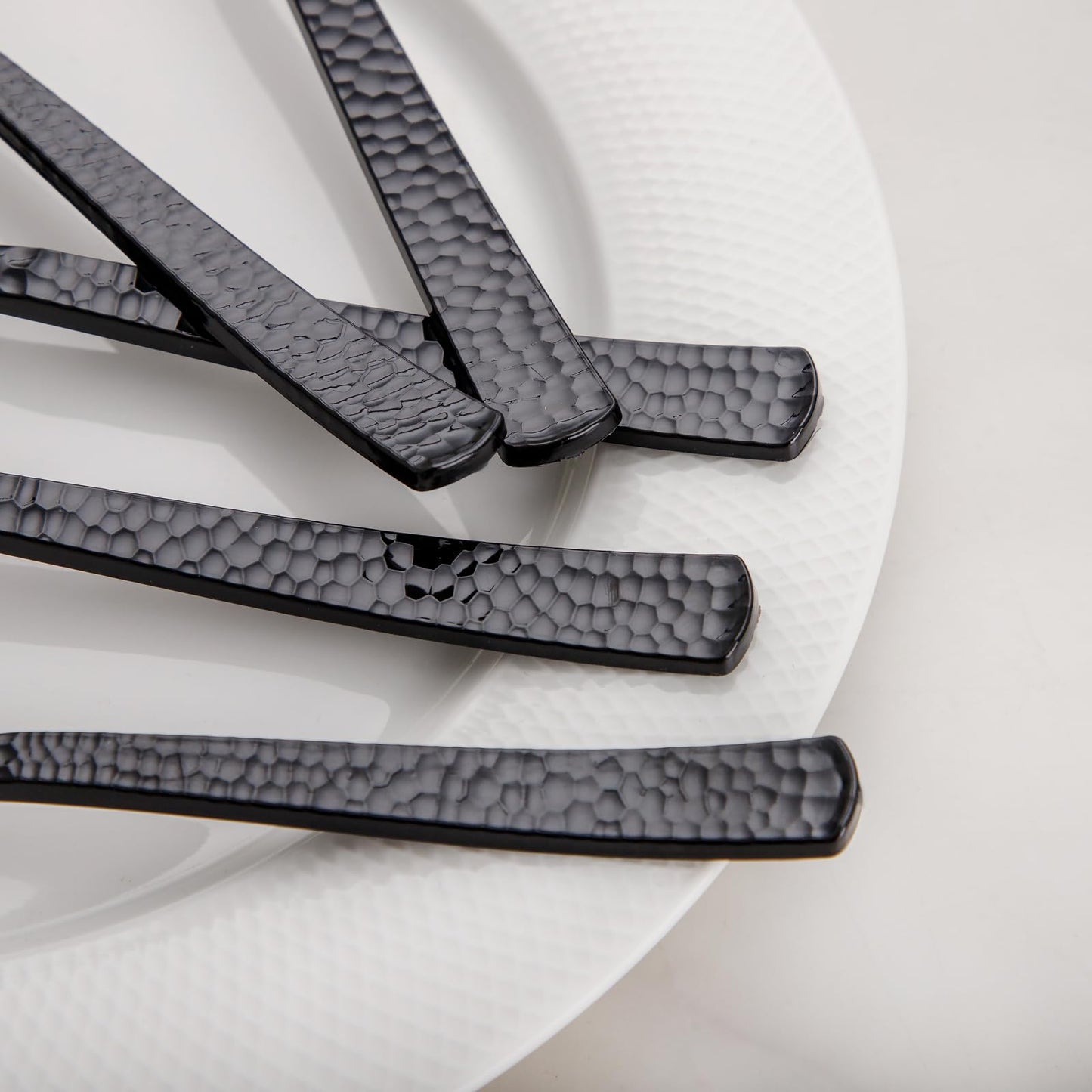 KIRE 400PCS Black Plastic Spoons and Forks Disposable - Black Plastic Silverware Set Disposable Cutlery - 200 Forks, 200 Spoons for Halloween Party/Wedding