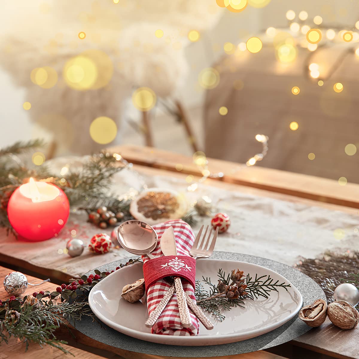 Datyiiha 50 Pieces Silver Glitter Paper Place Mats Sparkle 14'' Round Disposable Table Mats Silver Sequin Doilies Decorative Placemats for Wedding Banquet Party Home Dining Tableware