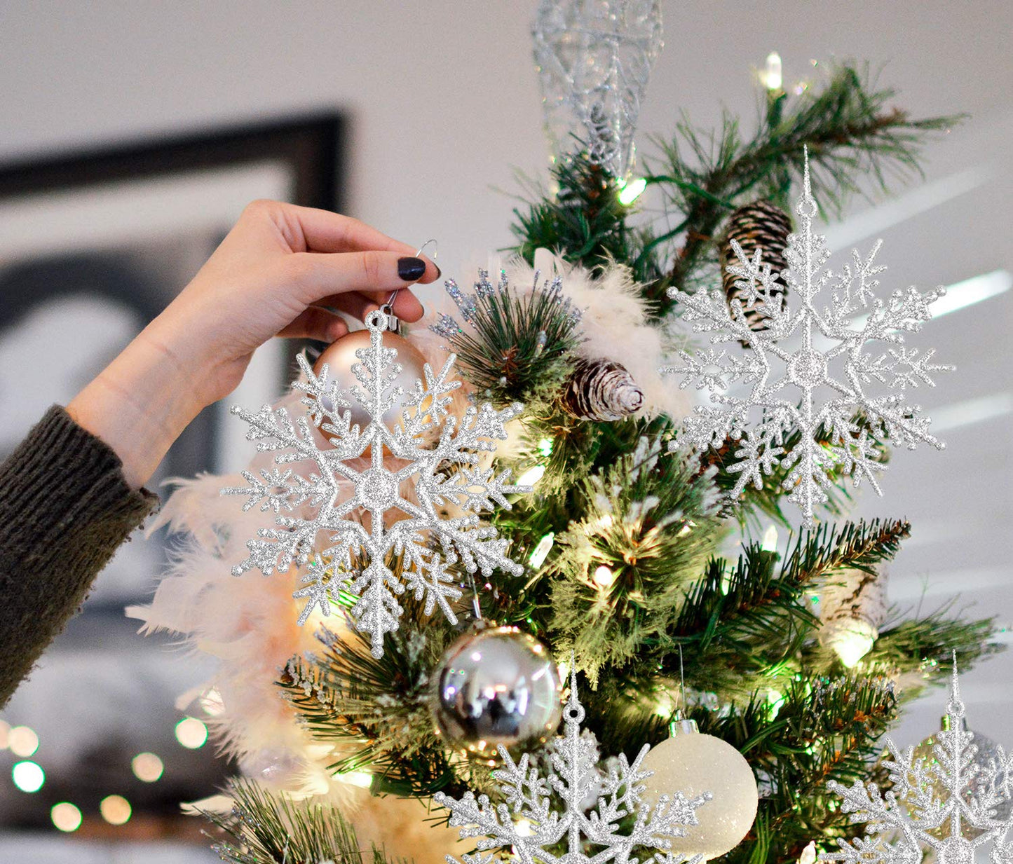 DearHouse 36Pcs Christmas Glitter Snowflake Ornaments Clearance, 4 Inch Plastic Snowflake Christmas Tree Ornaments for Winter Wonderland Christmas Party Decorations, Silver