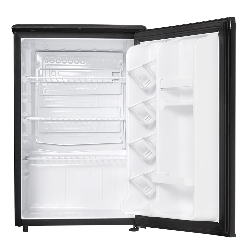 Danby 2.6 cu. ft. Compact Fridge in Black DAR026A1BDD