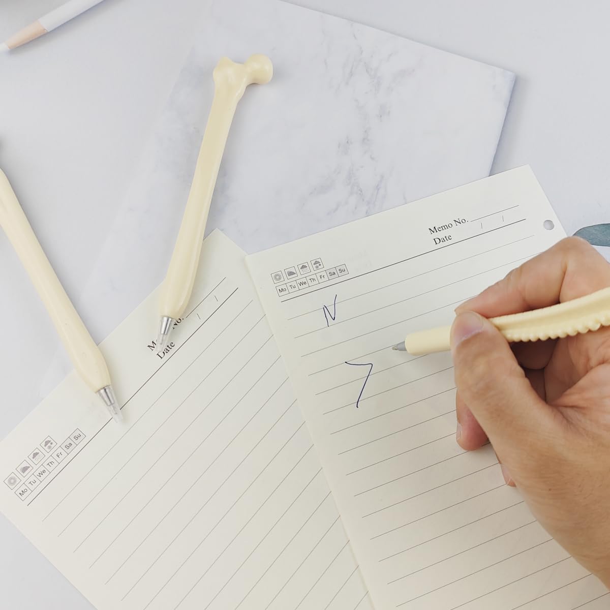 GXXMEI 15PCS Bone Pens Skeleton Finger Ballpoint Pen Novelty 0.5mm Blue Ink Pens for Doctor Nurses Kid Present Party Favor Halloween School Office Party