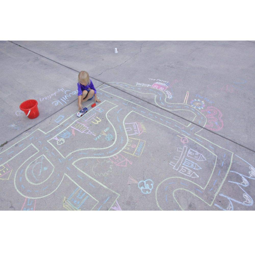 CRAYOLA Washable Sidewalk Chalk, Creative Outdoor Art, Perfect for Outdoor Kids’ Activities and Games, Multi, 48 ct (51-2048-E-201)