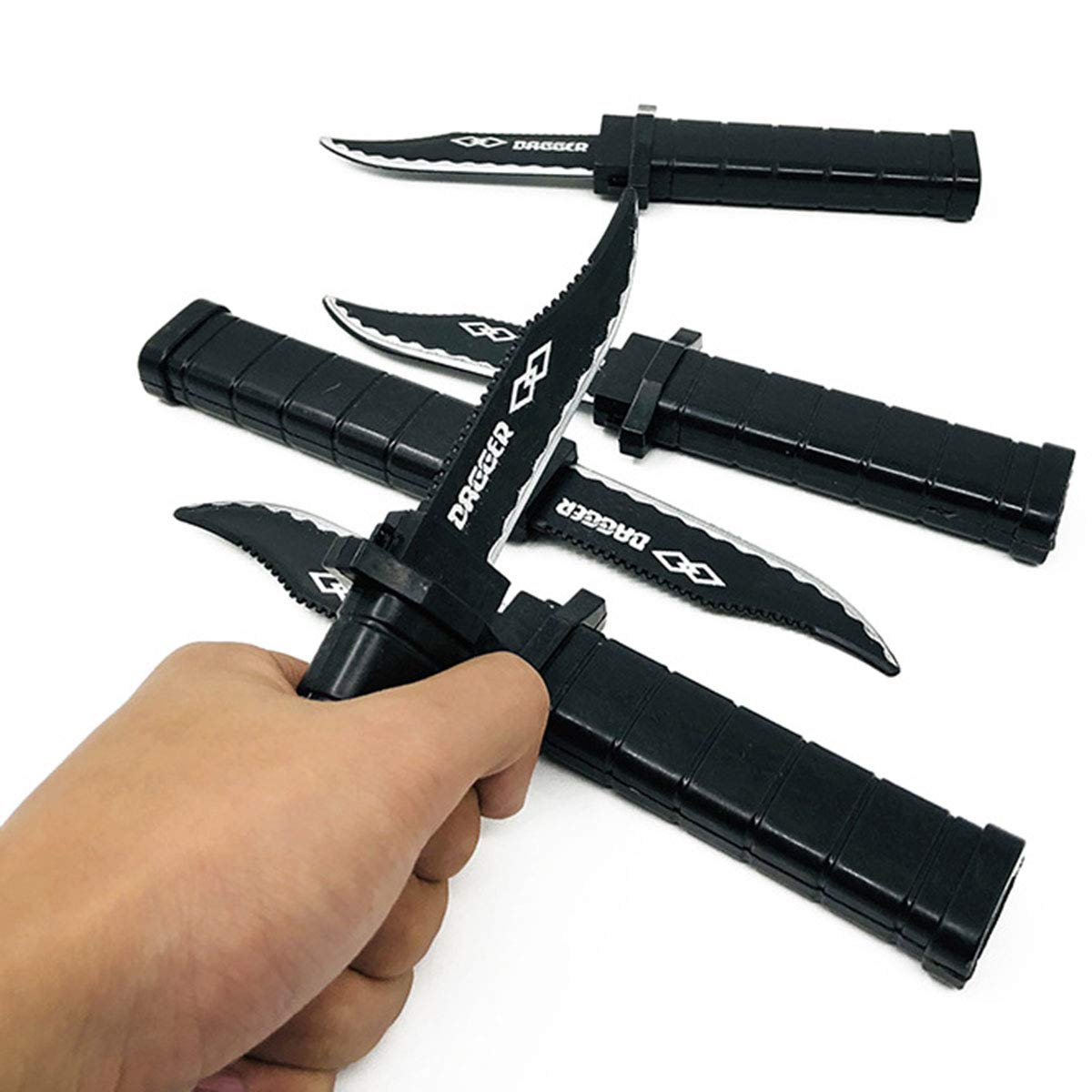 Cooplay 4PCS Retractable Fake Knife Toy Extension Hardcover Dagger Plastic Funny Trick Gadget Props Classic Gag Fun Prank Friend for Halloween Fools Day Party