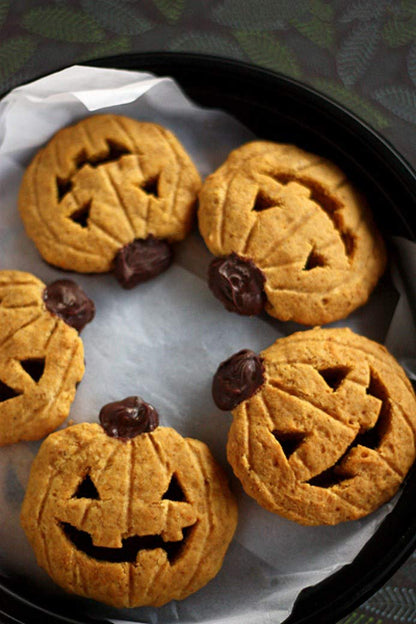 3 PCS Silicone Halloween Ghost Pumpkin Baking Mold Set Non-Stick Chocolate Jelly Fondant Cake Baking mold for Party Gift Handmade Soap Molds with Shape of Skull Bat Ghost