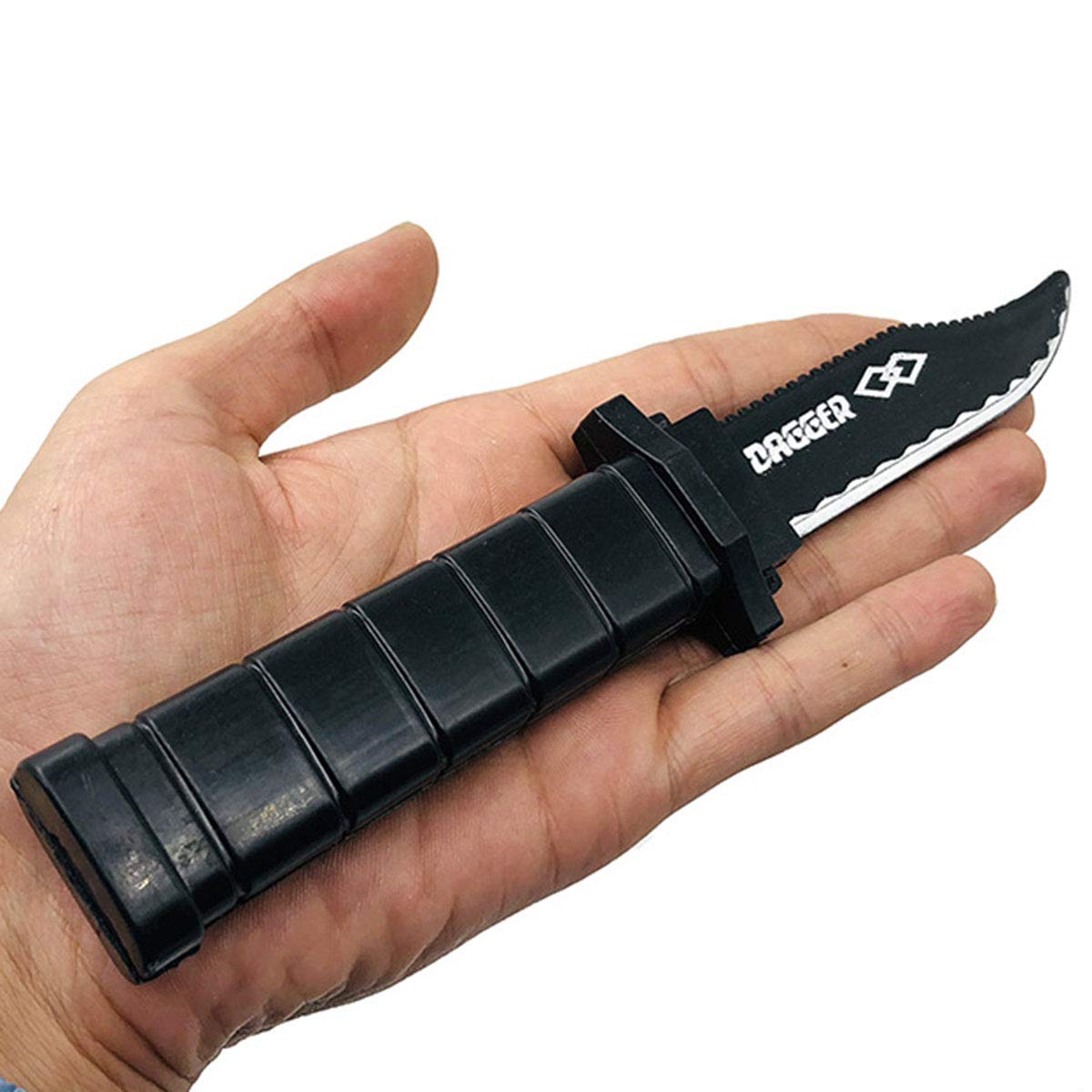 Cooplay 4PCS Retractable Fake Knife Toy Extension Hardcover Dagger Plastic Funny Trick Gadget Props Classic Gag Fun Prank Friend for Halloween Fools Day Party