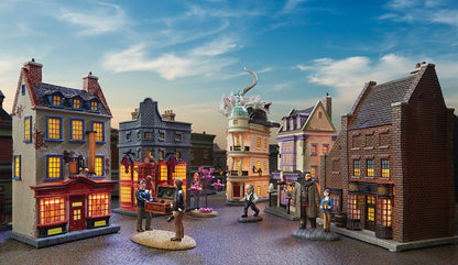 Department 56 Harry Potter Village Weasleys' Wizard Wheezes Lit Building, 8.11 Inch, Multicolor (6005615)