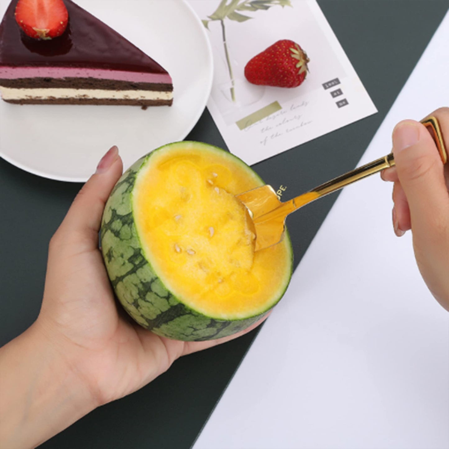 Gold Shovel Shape Spoons- 2piece Stainless Steel Spoon Long Handle Coffee Ice Cream Afternoon Teaspoon for Home Kitchen Restaurant Party（gold）