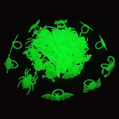 kockuu 56pcs Spider Rings Glow in The Dark Plastic Bugs Insects Ring Toys for Kids Toddlers Halloween Party Favors Trick or Treat Rings April Fool's Day Prank Gifts