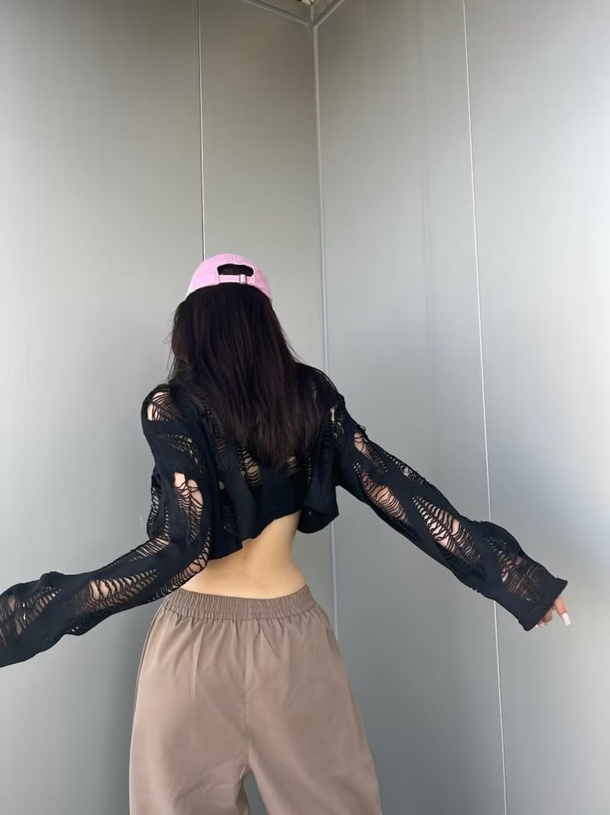 Gothic Crop Tops for Women Hollow Out Fishnet Grunge Clothes Y2k Punk Top Long Sleeve Black Knit Ripped Sweater