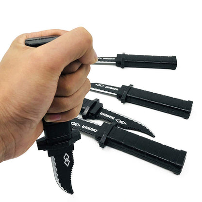 Cooplay 4PCS Retractable Fake Knife Toy Extension Hardcover Dagger Plastic Funny Trick Gadget Props Classic Gag Fun Prank Friend for Halloween Fools Day Party