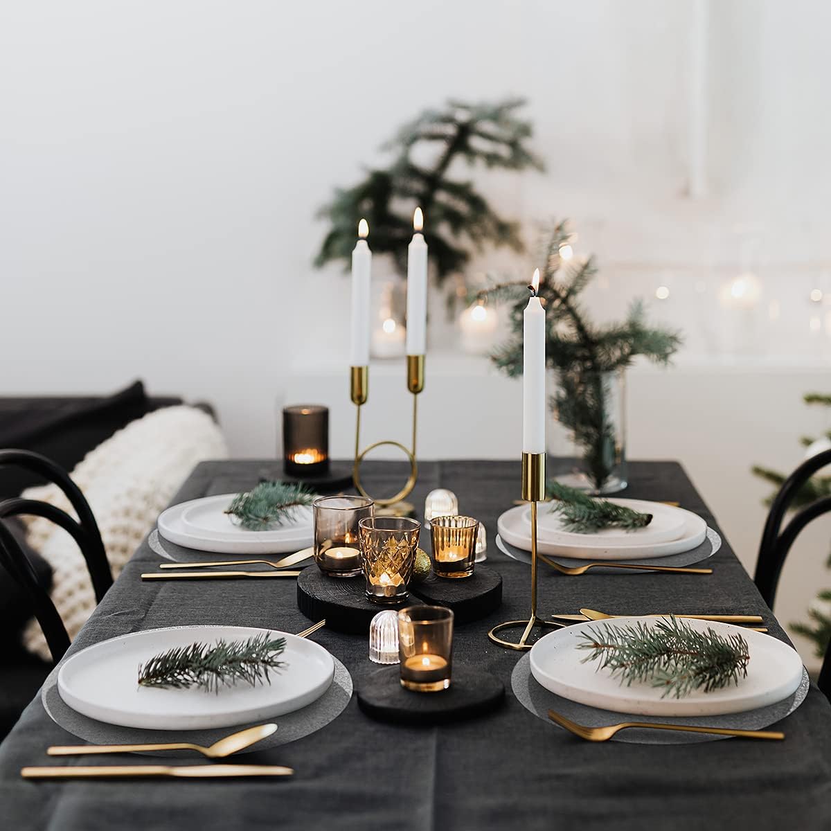 Datyiiha 50 Pieces Silver Glitter Paper Place Mats Sparkle 14'' Round Disposable Table Mats Silver Sequin Doilies Decorative Placemats for Wedding Banquet Party Home Dining Tableware