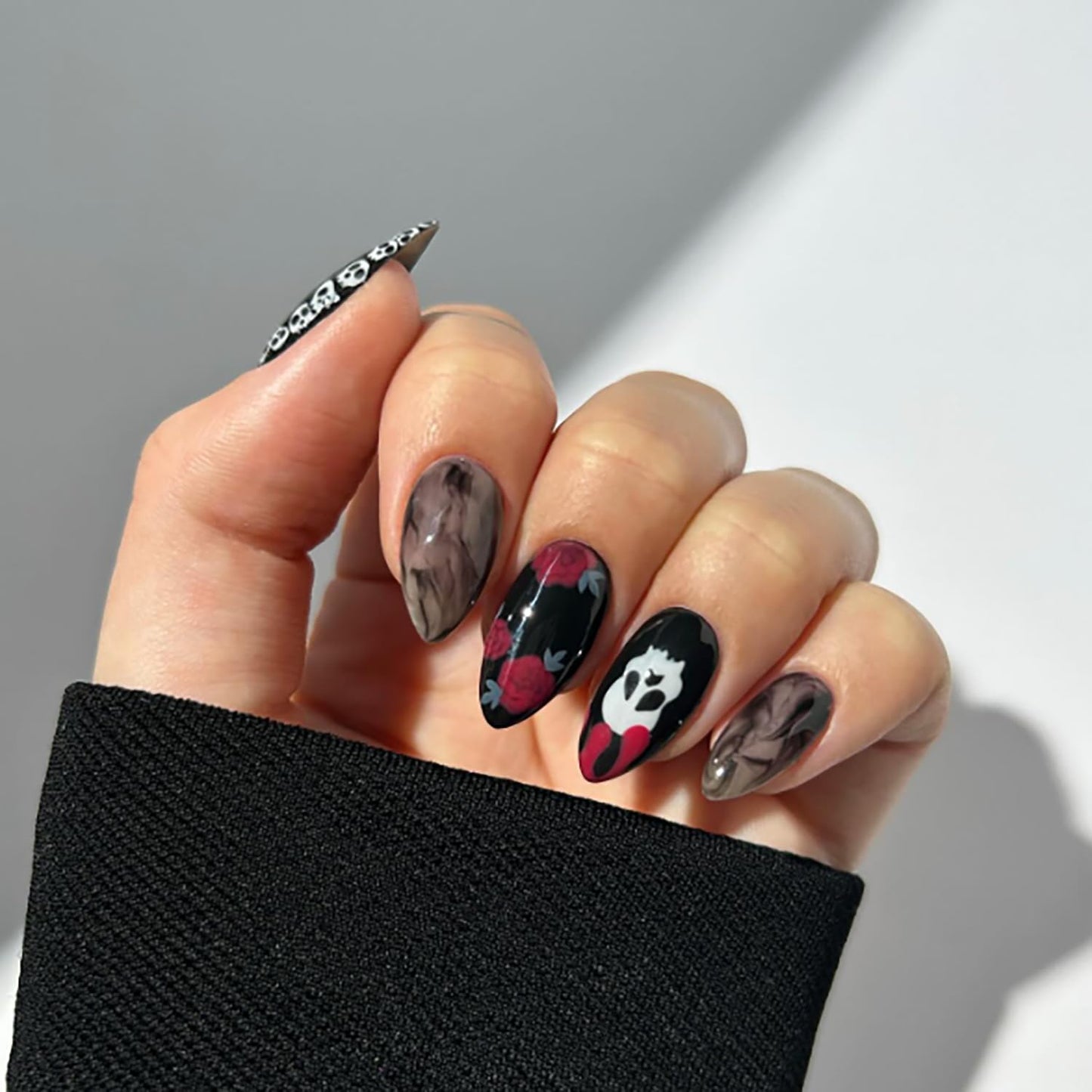 24 Pcs Black Nails Halloween Press on Nails Medium Length Fake Nails Almond RIICFDD False Nails with Red Rose and Skull Pattern Design Full Cover Horror Stick on Nails for Women and Girls
