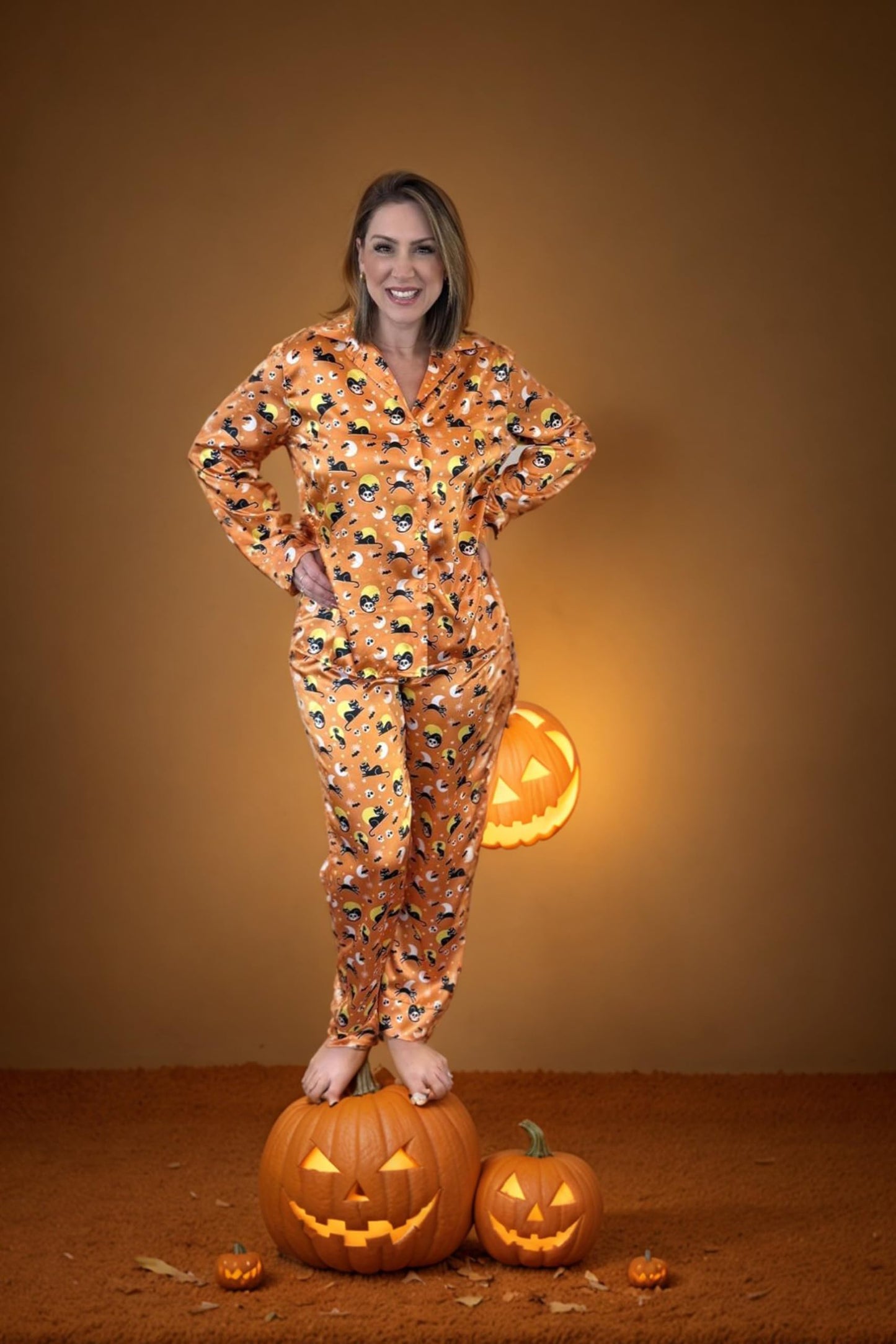 Ekouaer Silk Pajamas for Women Classic Button Down Pj Sets Satin Sleepwear Comfy Long Sleeve Loungewear Halloween M