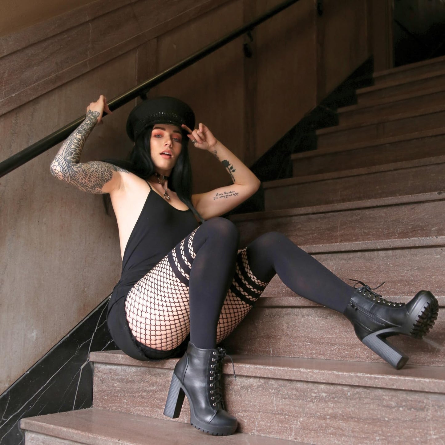 Leg-Avenue Women's-Striped Fishnet, Black, One Size