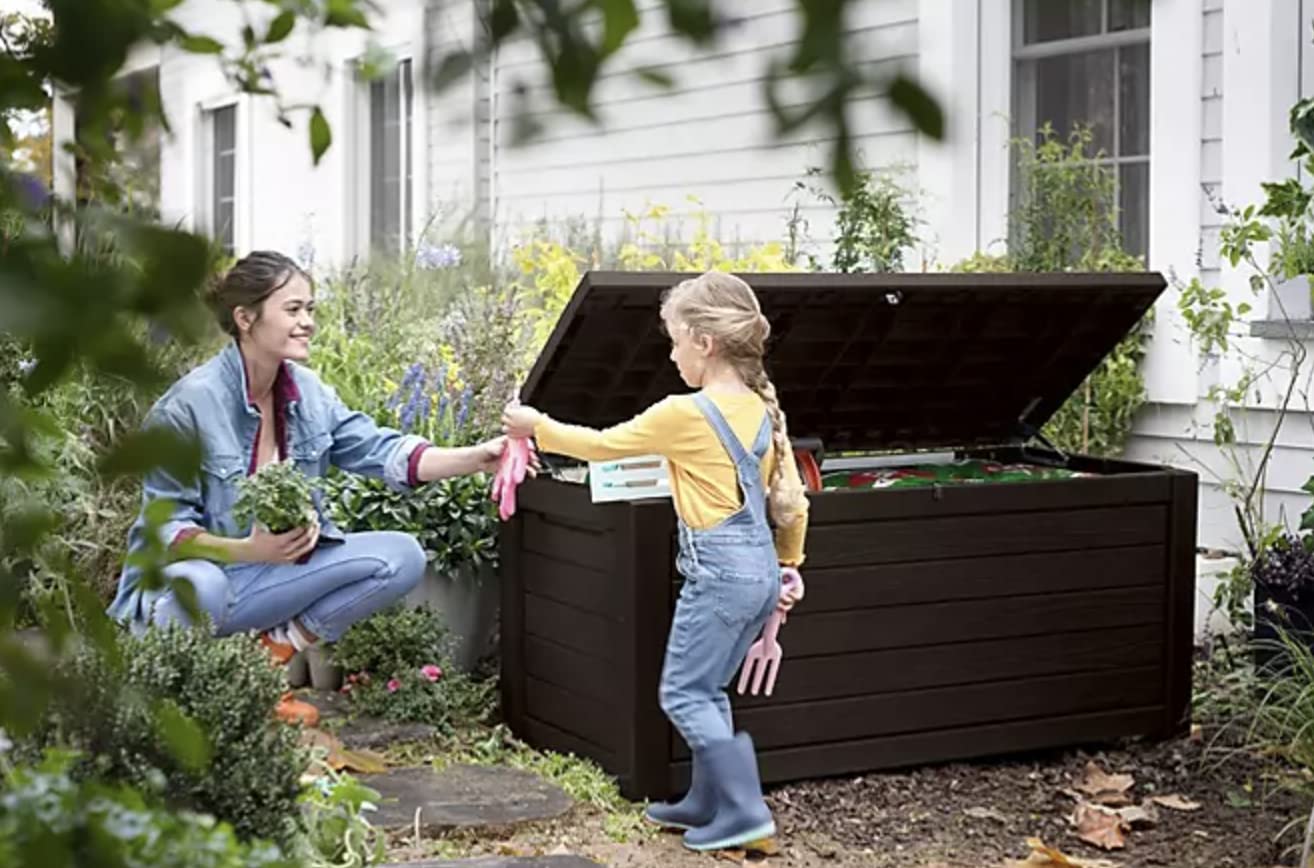 Keter 165-Gallon Resin Outdoor Deck Box