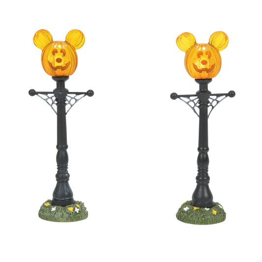 Department 56 Disney Village Halloween Accessories Pumpkintown Mickey Mouse Street Lights Lit Figurine Set, 4.625 Inch, Multicolor