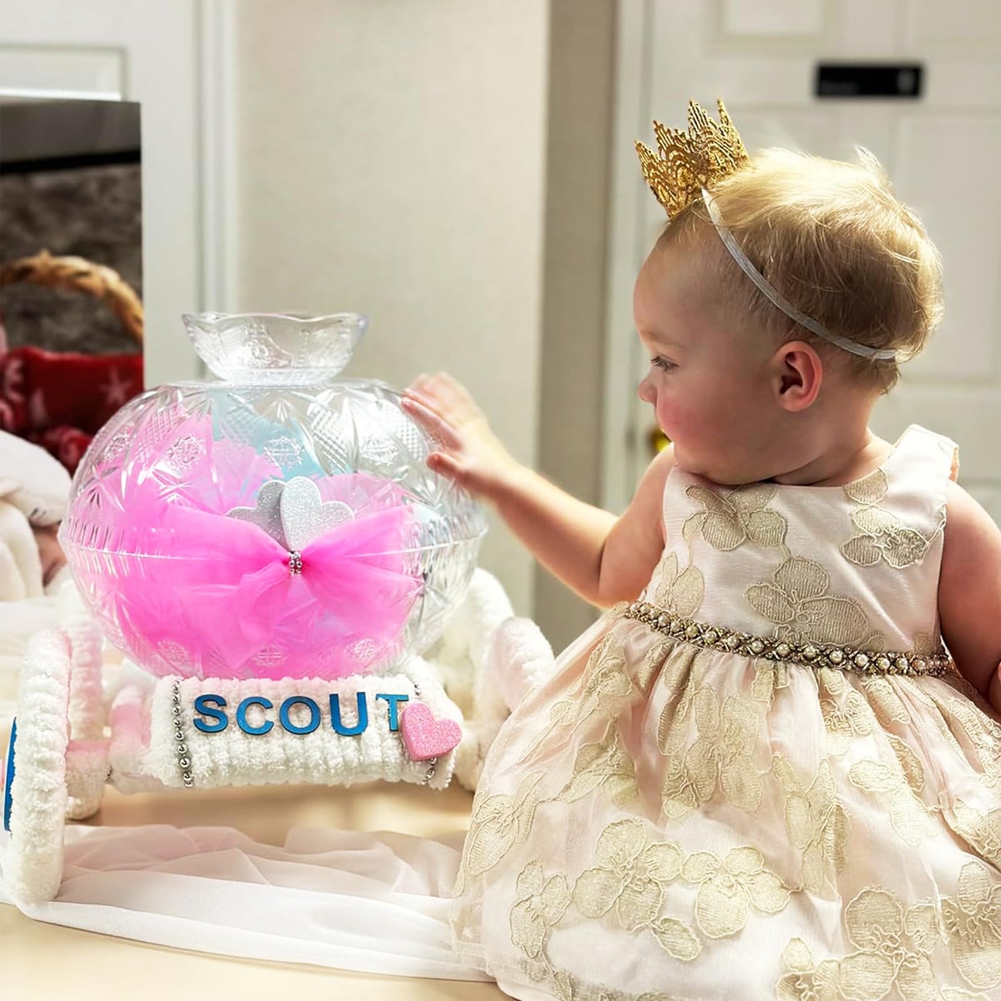 Honbay Tiny Vintage Golden Lace Crown Headband, Baby Princess Tiara, First Birthday Hat, Newborn Crown Photo Prop