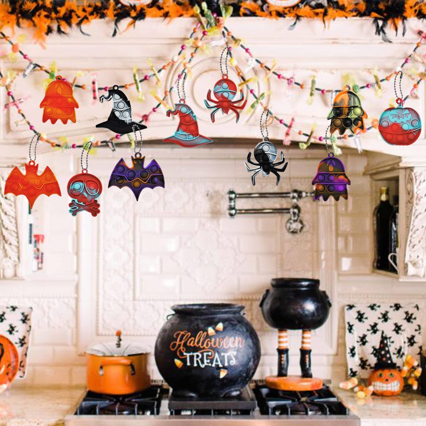 30Pcs Halloween Mini Pop Keychain Fidget Toy, Halloween Party Favors Supplies, Silicone Mini Pop Toys Bulk for Kids Anxiety Stress Reliever for Adults