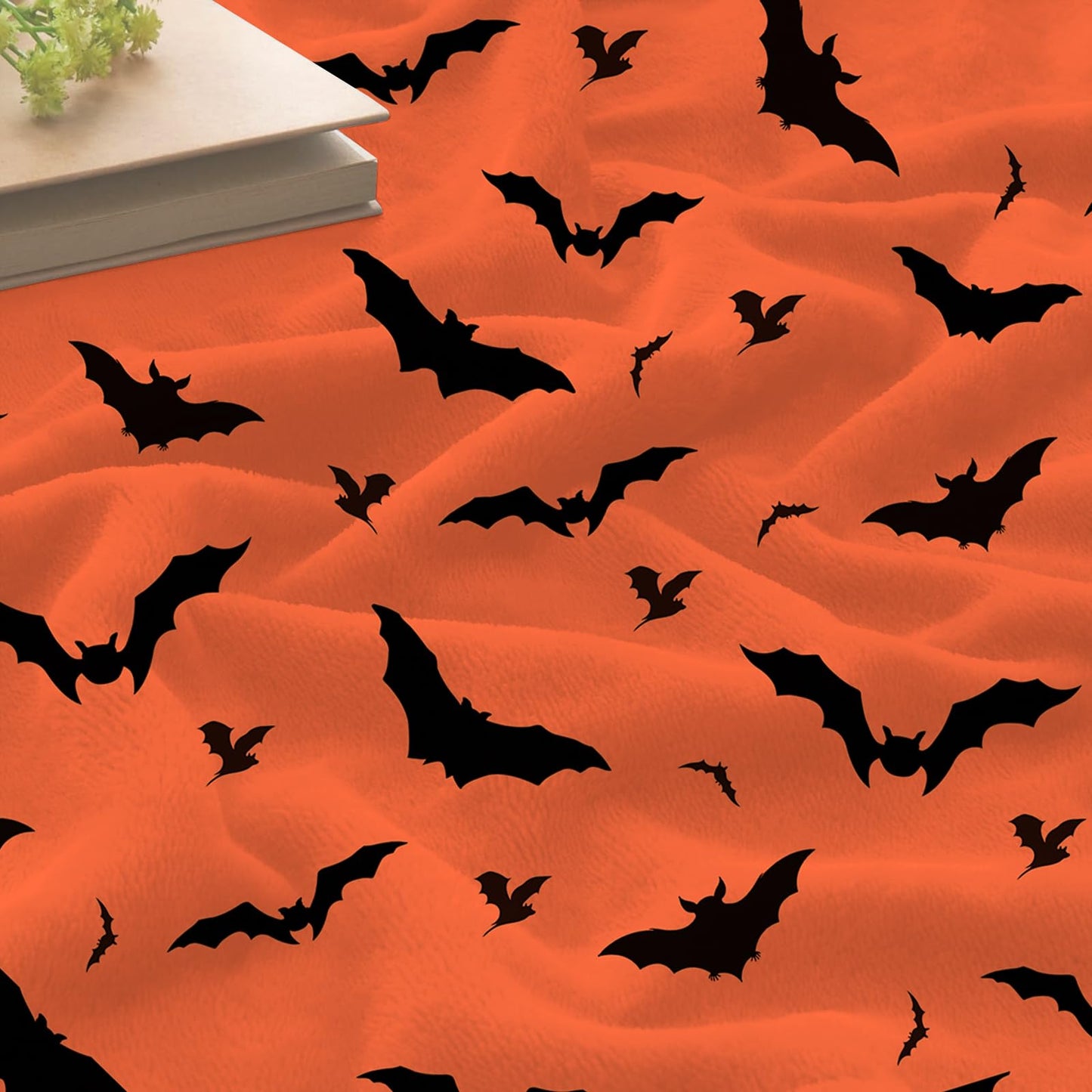Halloween Blanket Black Bats Lightweight Throw Blanket for Women Men Soft Cozy Fleece Couch Living Room Bed Blanket for Kids Girls Boys 40x50 inches