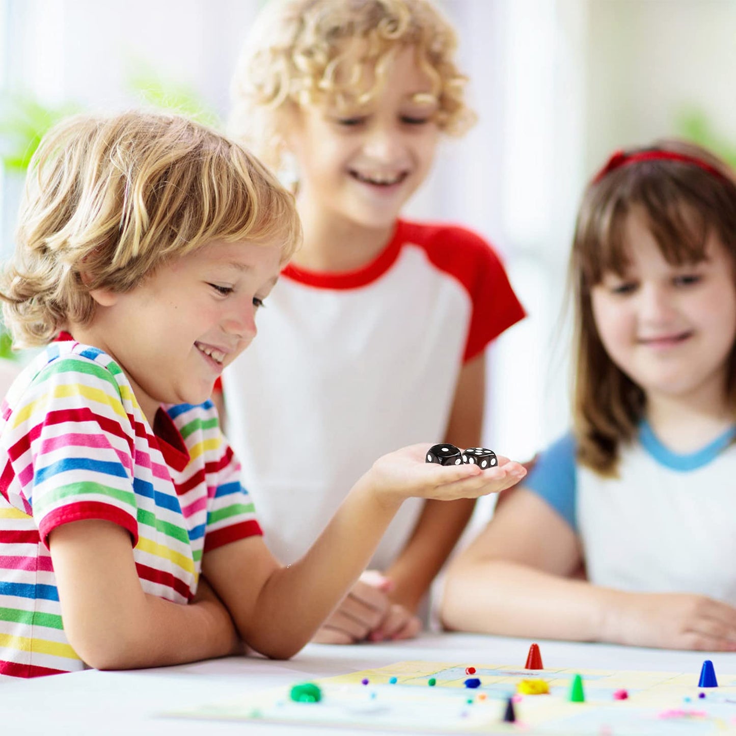 GWHOLE 12 Pcs Standard Game Dice Set, 6-Sided Black Mini Dice for Board Game Math Teaching Project,(Round Corner)