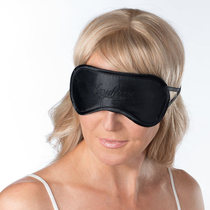 daydream Sleeping Mask for Men and Women with Free Cooling Pad (= Cooling Mask) – Test Winner – Sleeping Goggles – Eye Mask Black (B-1002K)