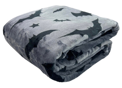 Halloween Throw Blanket : Black Bats on Gray Velvet Soft Fleece Overized Large 70" x 50" for Sofa Bed Couch Chair Dorm