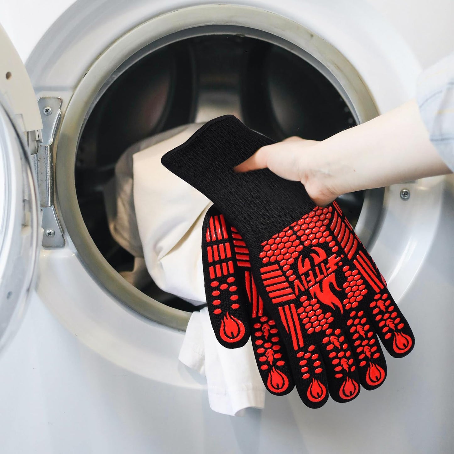 FITFIV BBQ Gloves, Oven Gloves, Extreme Heat Resistant Barbecue Gloves, Silicone Non-Slip Oven Mitts, Kitchen Gloves for Cooking, Grilling, and Baking (Red)