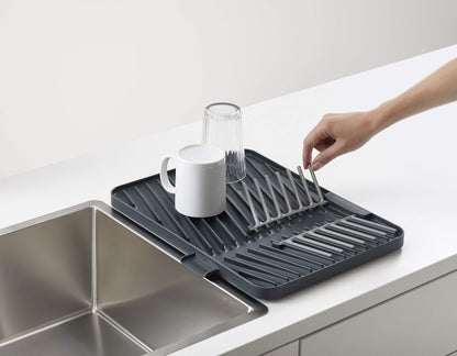 Joseph Joseph Flip-up Adjustable draining board - Grey