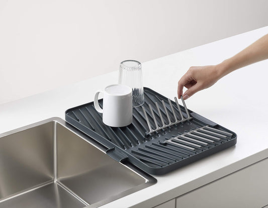 Joseph Joseph Flip-up Adjustable draining board - Grey