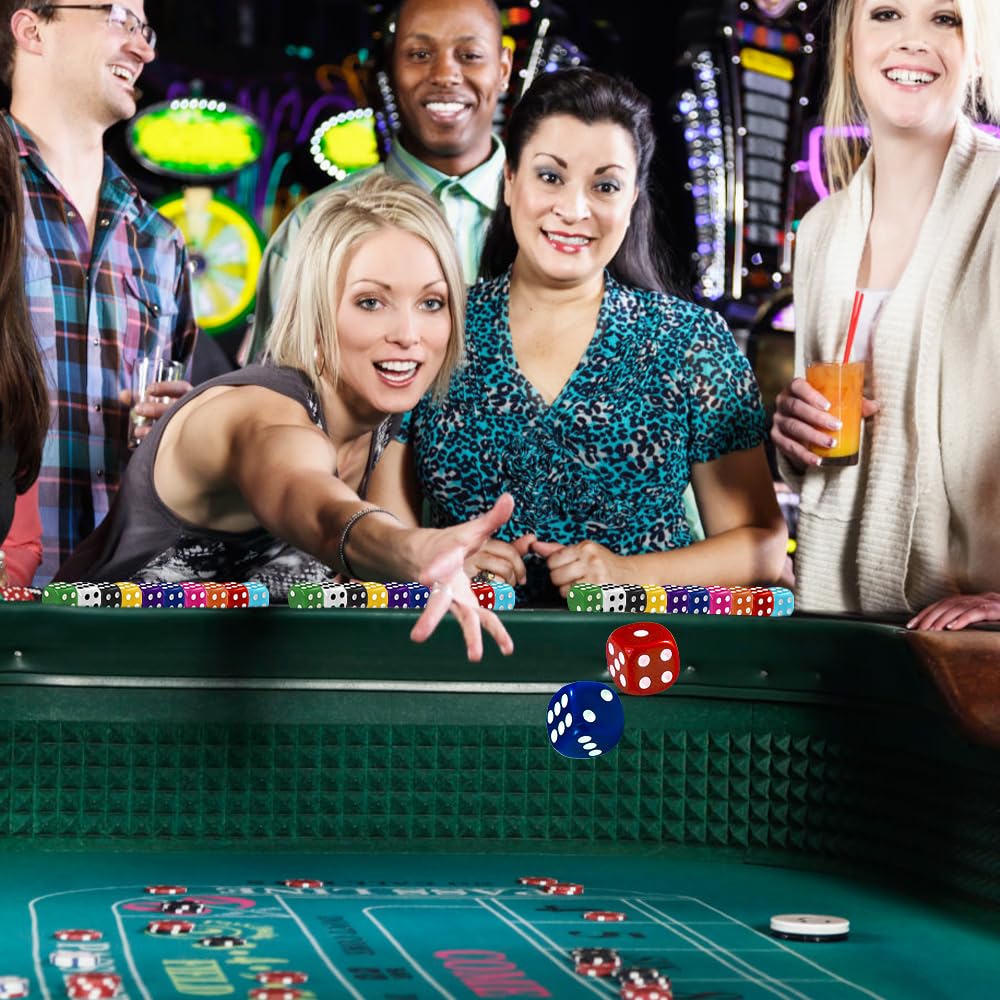 DIYDEC 100pcs 16mm Game Bulk Dice 10 Colors Acrylic 6 Sided Dice Set for Classroom Teaching Math Learning Standard Dice for Party Family Board Games