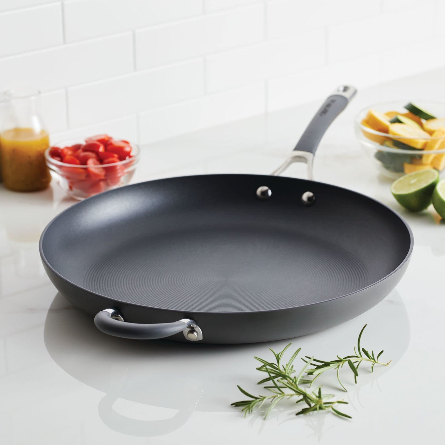 Circulon - 83906 Circulon Radiance Hard Anodized Nonstick Frying Pan / Fry Pan / Hard Anodized Skillet with Helper Handle - 14 Inch, Gray