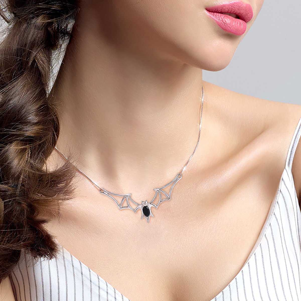 DAOCHONG 925 Sterling Silver Gothic Vampire Bat Pendant Necklace Jewelry for Women