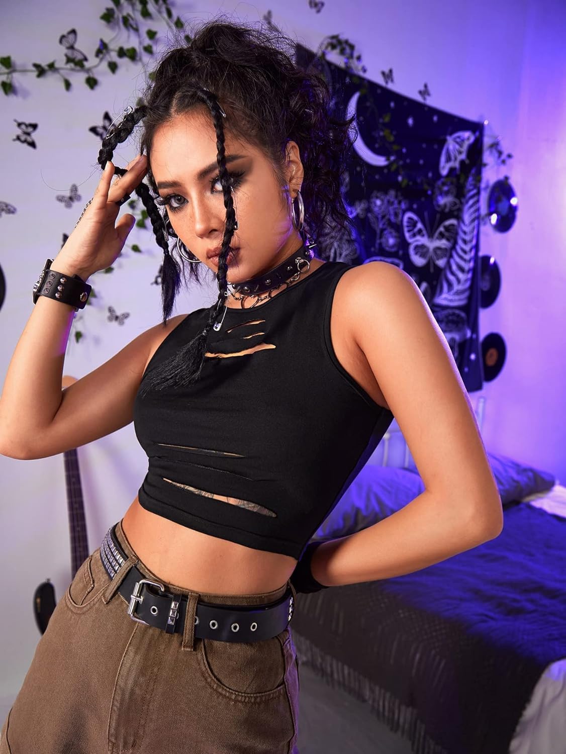 Floerns Women's Cut Out Sleeveless Round Neck Punk Rock Solid Ripped Crop Tank Top Black M