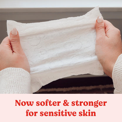 Huggies Simply Clean Unscented Baby Diaper Wipes, 11 Flip-Top Packs (704 Wipes Total), Packaging May Vary