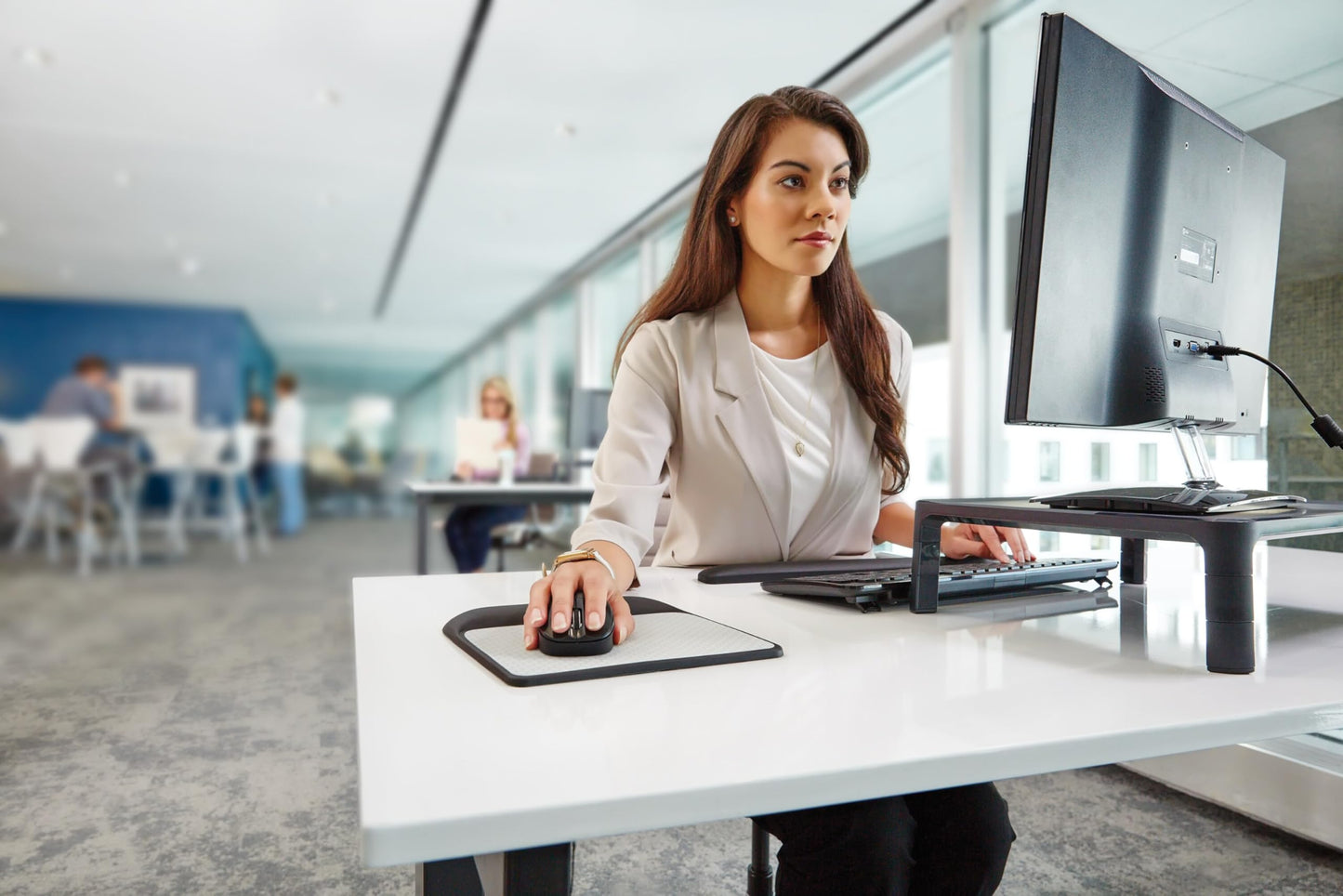 3M Gel Wrist Rest for Keyboards, Soothing 3M Gel Technology and Satin Smooth Cover for All Day Comfort and Support, Durable and Easy to Clean, 19", Black (WR85B)