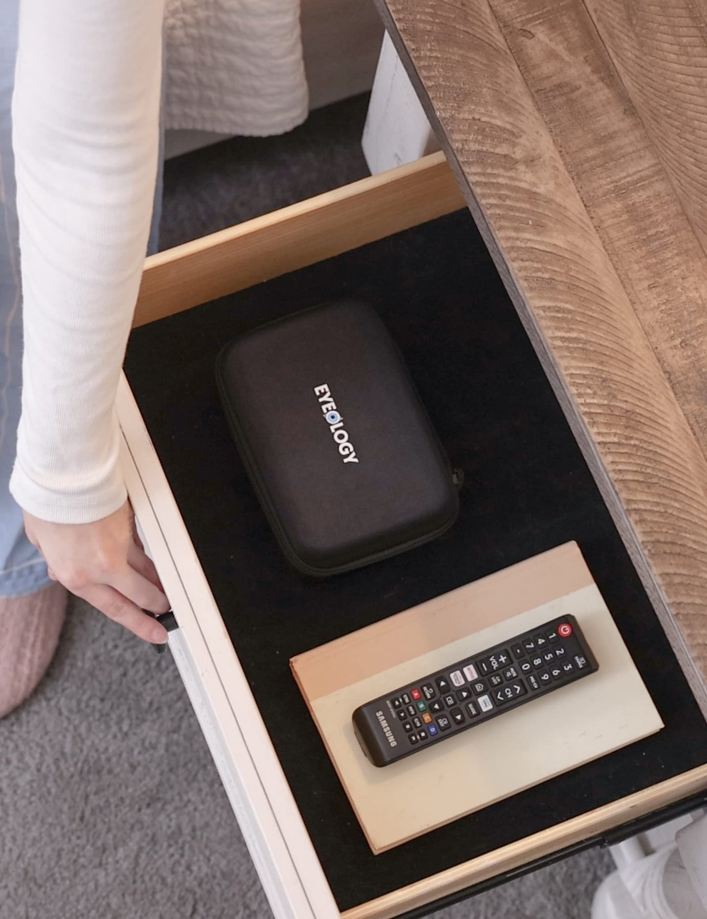 Eyeology Eye Massager with Heat, Intelligent Eye Mask for Eyes Fatigue Relief, White