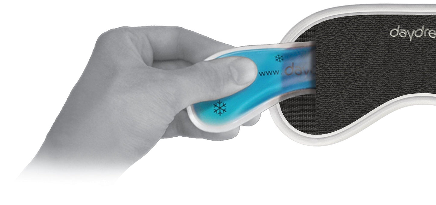 daydream Sleeping Mask for Men and Women with Free Cooling Pad (= Cooling Mask) – Test Winner – Sleeping Goggles – Eye Mask Black (B-1002K)