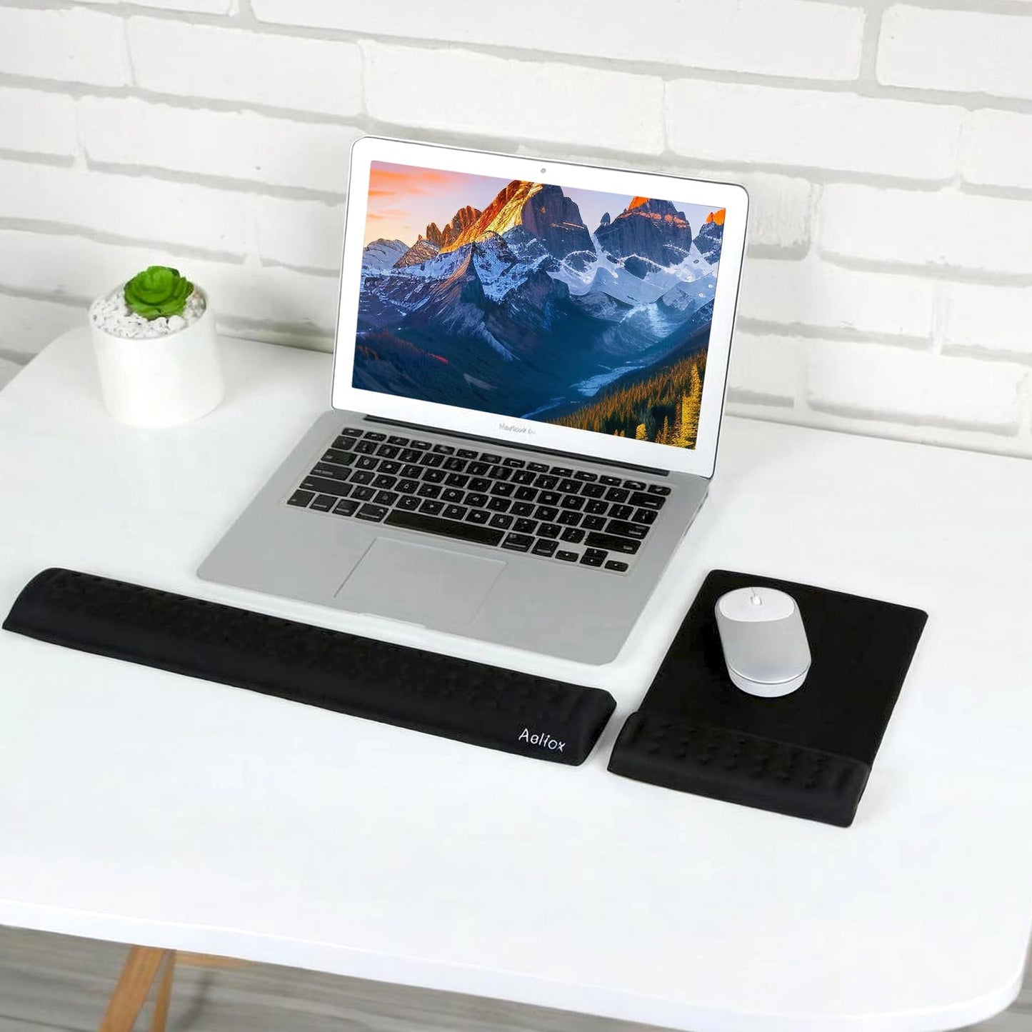 Keyboard Wrist Rest & Mouse Pad with Wrist Support Set, Memory Foam Ergonomic Wrist Pad for Computer Keyboard Laptop Wrist Rest, Arm Rest for Desk Accessories in Home Office School(Black)