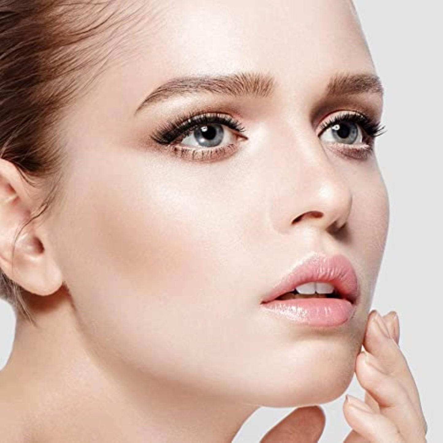 KISS Looks So Natural, False Eyelashes, 'Shy', 12 mm, Includes 5 Pairs Of Lashes, Contact Lens Friendly, Easy to Apply, Reusable Strip Lashes, Glue On