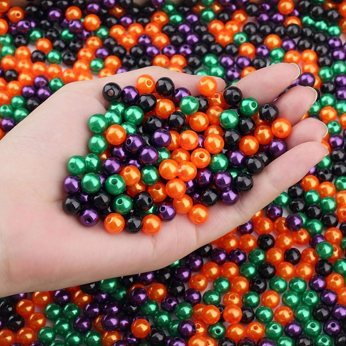 DUQGUHO Halloween Beads, 8mm Halloween Charms for for Jewelry Making, Black Purple Green Orange Beads, Party Accessories for Bracelets, Fake Pearl Beads 500PCS