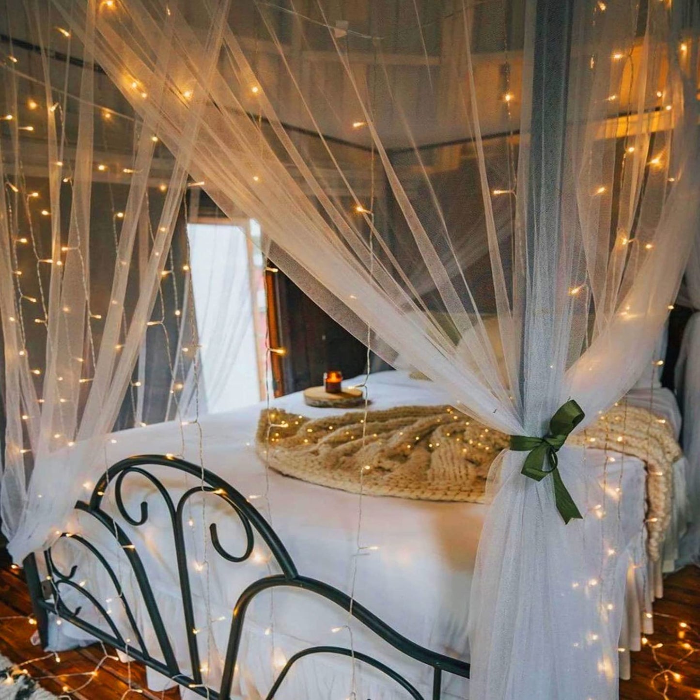 echosari 300 LED Curtain Lights Battery Operated, 9.8ft×9.8ft Hanging Lights with Remote Timer Fairy Curtain Lights for Bedroom Patio Wedding Backdrop Party Decór (Warm White)