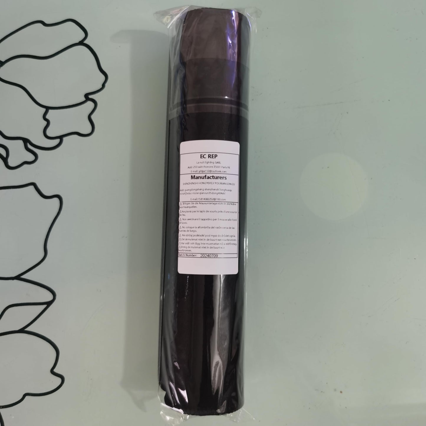 HIHUHEN Gaming Mouse Mat/Large Mouse Pad 600x300x3 mm | XL Mouse pad | Table mat/Large Size | Improved Precision and Speed | Rubber Base for Stable Grip on Smooth Surfaces | Non-Slip (60x30 Black001)