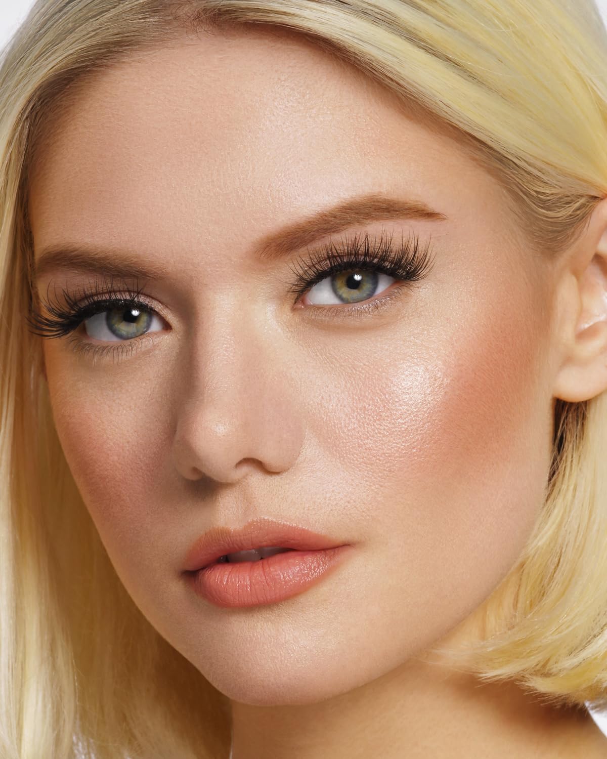 KISS Lash Couture Naked Drama False Eyelashes, 'Cruise', 16 mm, Includes 4 Pairs Of Lashes, Contact Lens Friendly, Easy to Apply, Reusable Strip Lashes