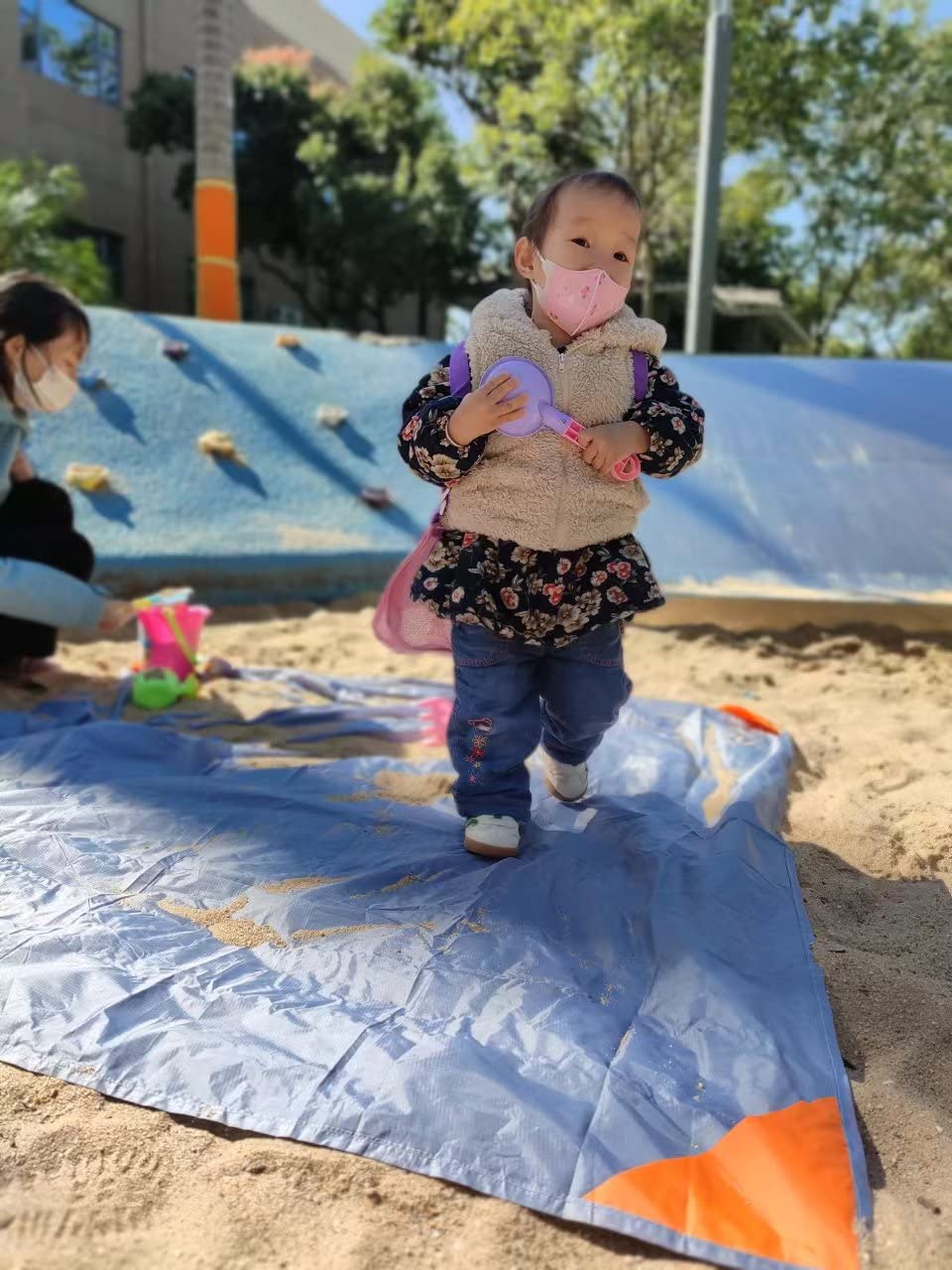 Orga'Neat Pocket Picnic Blanket, Sandproof Lightweight Pocket Camping Tarp, 55″x 60″ Foldable & Fits into Small Bag, Water Resistant Washable Quick Dry Compact Beach Mat for Outdoor Recreation