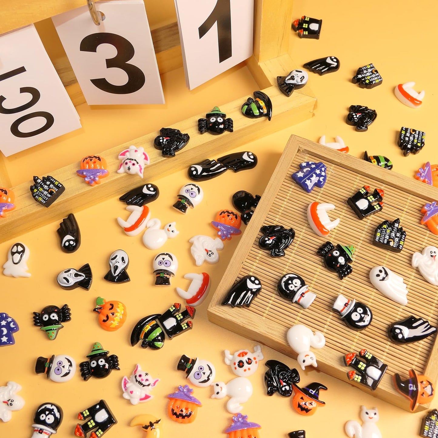 HADDIY Halloween Resin Charms for Crafts,100 Pcs Flatback Slime Charm Beads Miniature Ornaments for Halloween Embellishments Scrapbook and Mini Decorations