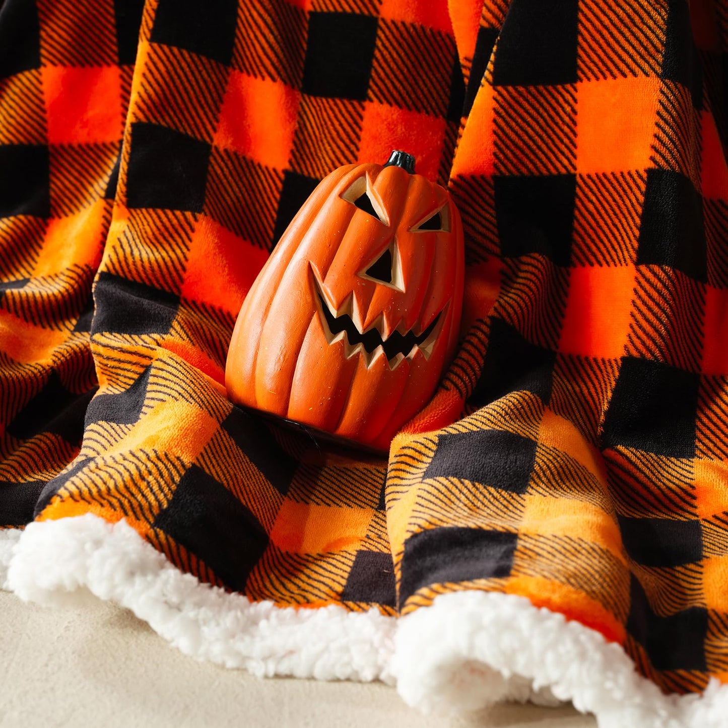 BEAUTEX Halloween Blanket, Sherpa Plaid Throw Blankets Fuzzy Fluffy Cozy Soft Throws, Fleece Flannel Plush Microfiber Blanket Halloween Fall Decor for Couch Bed Sofa(50" X 60", Orange)