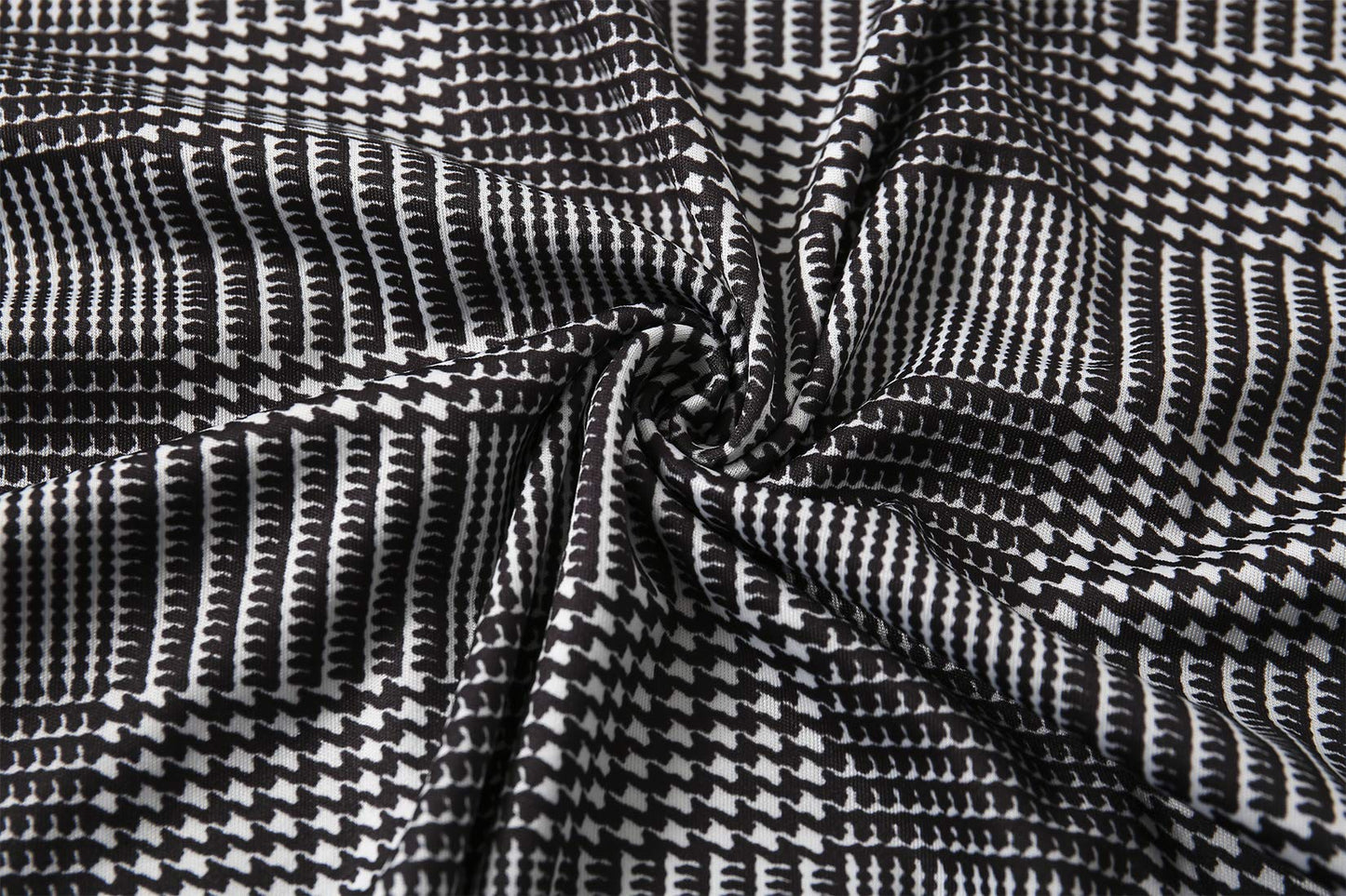 Fit and Flare Dresses for Women Vintage Casual Peter Pan Collar Flower Print Work Party A-Line Swing Dress with Pockets 978 (Plaid Black, L)