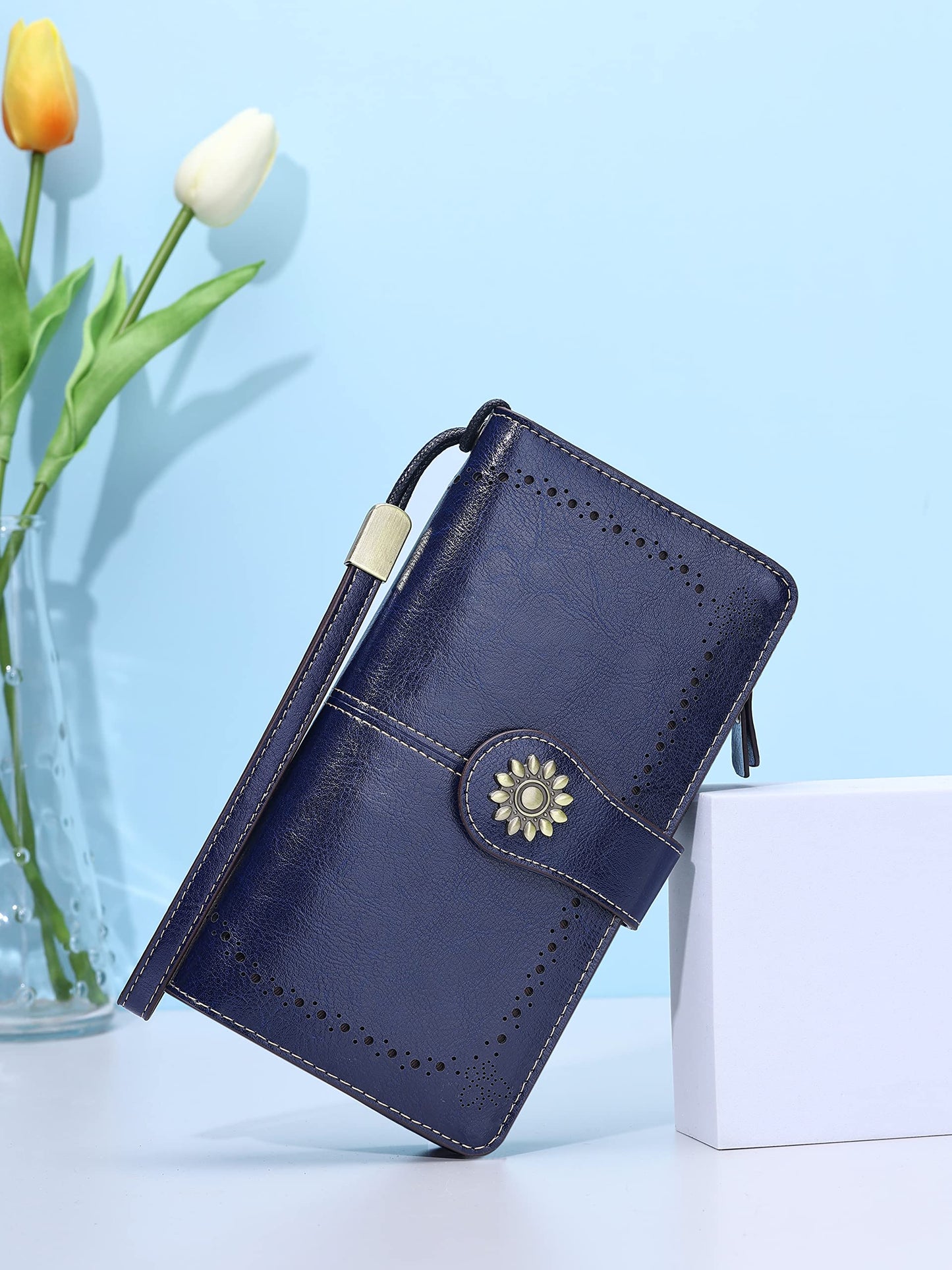 Lavemi Womens Large Capacity Genuine Leather RFID Blocking Wallets Wristlet Clutch Card Holder(1- Blue)