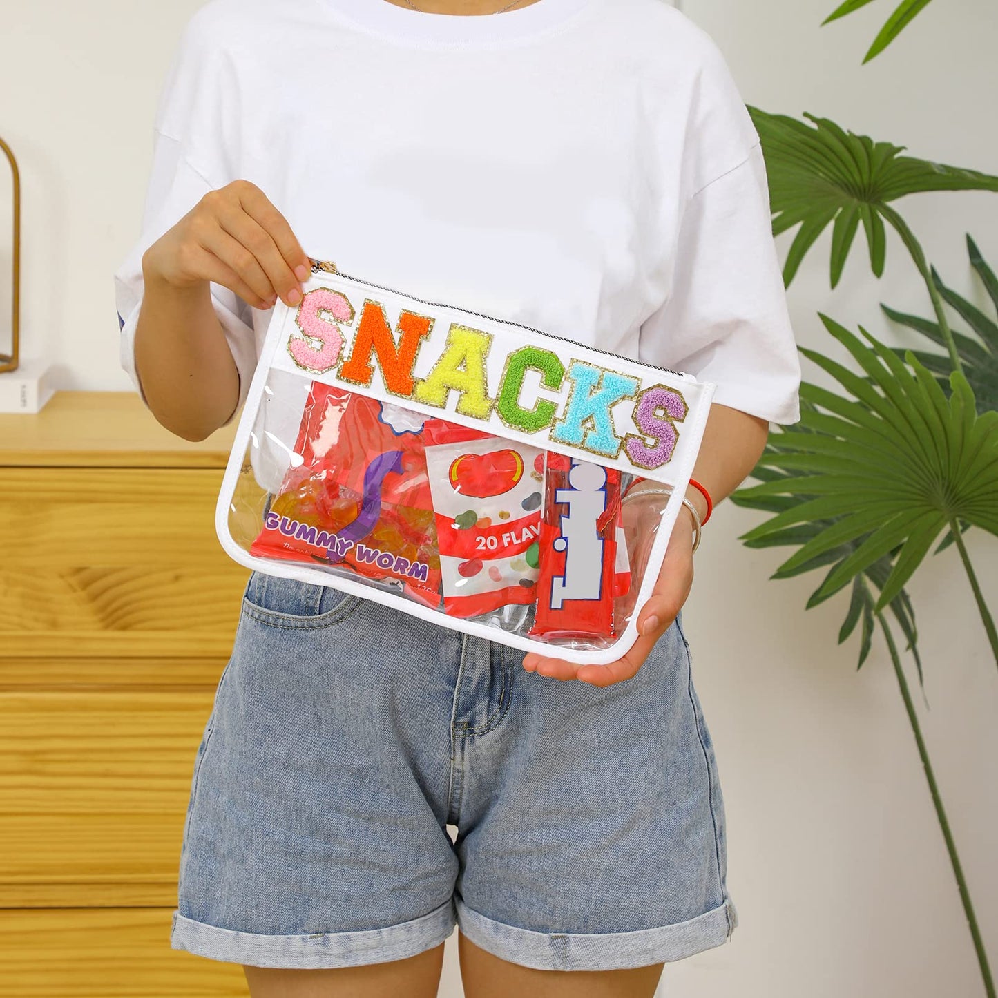 DYSHAYEN Snack Bag for Travel,Chenille Letter Clear Zipper Pouch,Nylon Clear Cosmetic Bag,Preppy Makeup Travel Bag for Women (White-Snacks)