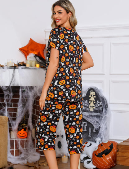 ENJOYNIGHT Womens Pajama Sets Cotton Pj Set Short Sleeve Top With Capri Pants Sleepwear 2 Piece Lounge Set (Small,Black Pumpkin)